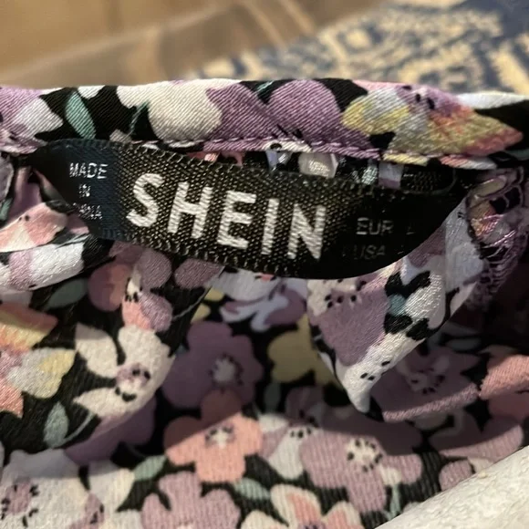 Shein Purple Floral top size large - Picture 5 of 7